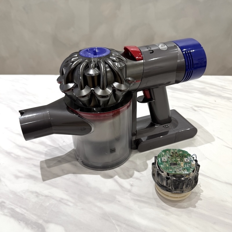 Dyson V8 更換馬達總成、解鎖原廠電池後的完工實拍