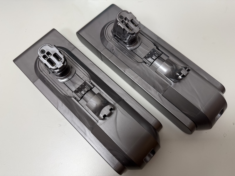 Gen5 New Battery & Old Battery Dyson Gen5 Detect 新舊電池模組比對照片