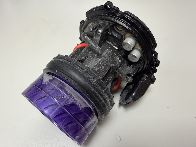 Gen5 Old Motor Dyson Gen5 Detect 馬達受潮氧化,拆解檢測照片